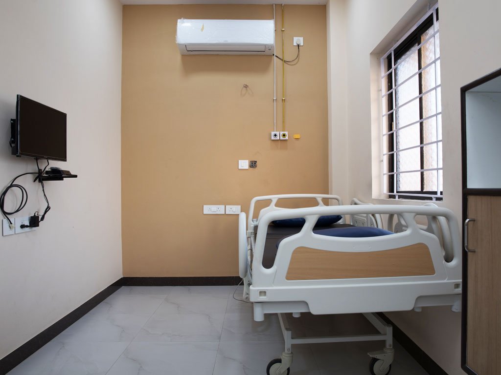 Slip Disc & Sciatica: What You Must Know Before Spine Surgery