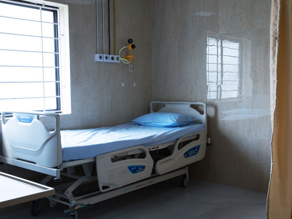First Aid for Fractures & Road Accidents: What to Do in the Golden Hour